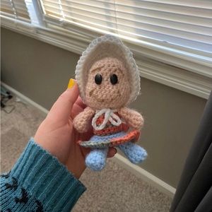Disney Curious Oyster Amigurumi Crochet Plush